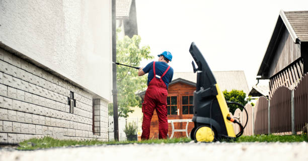 Best Fence Cleaning  in Clinton, WI
